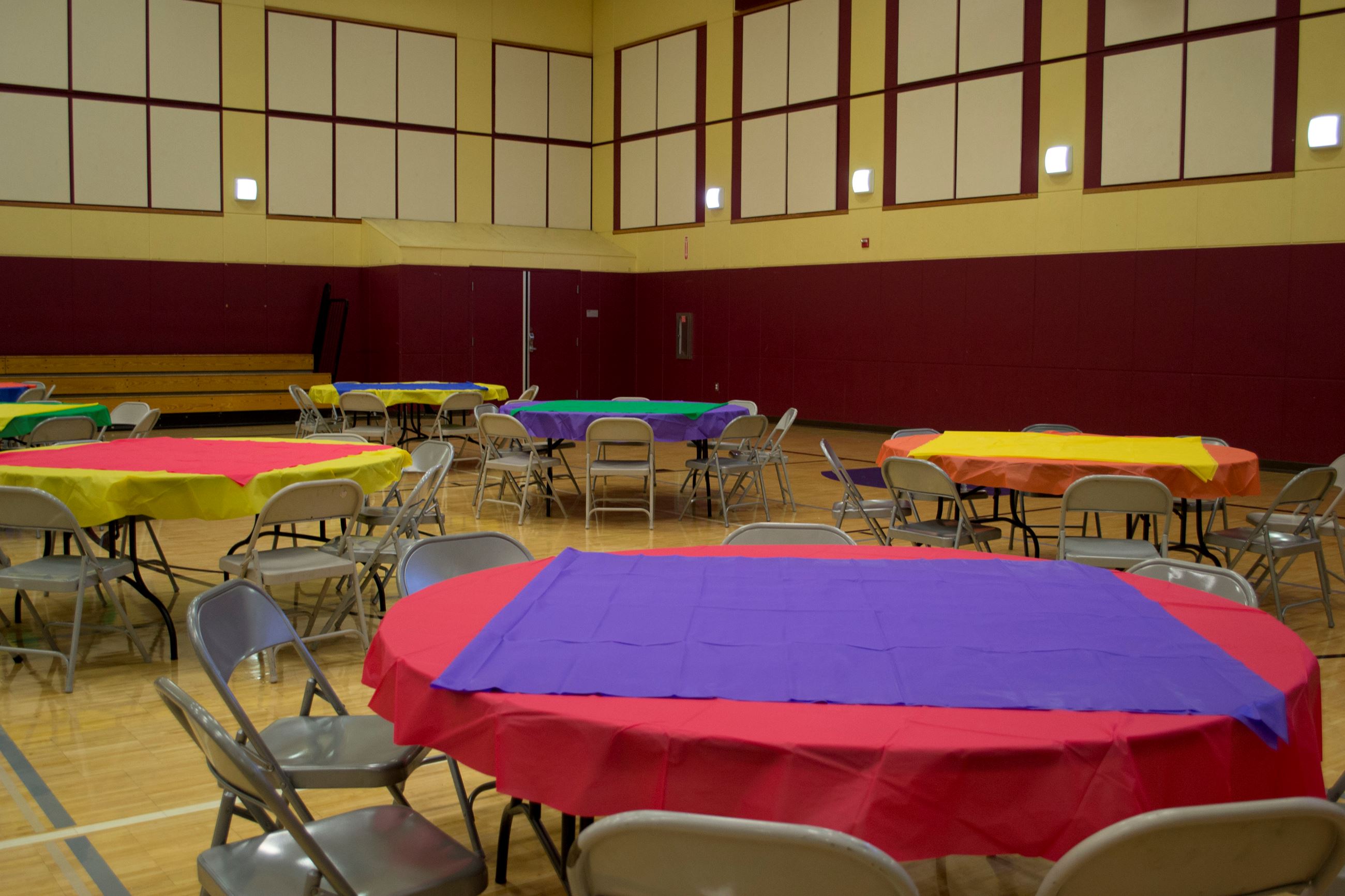 Bayshore Rental Set-up with Table Covers 4