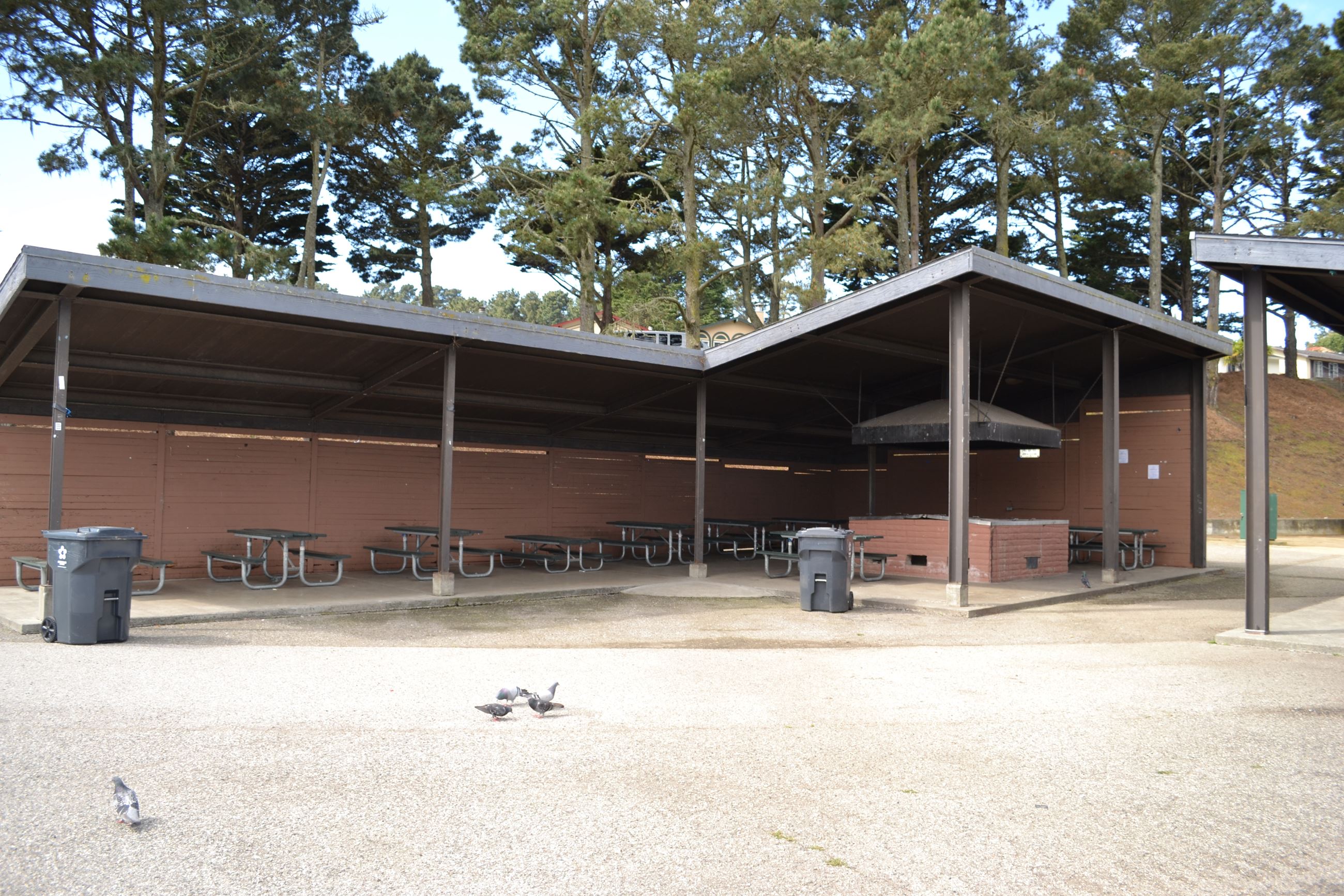 Gellert Park Picnic Shelter