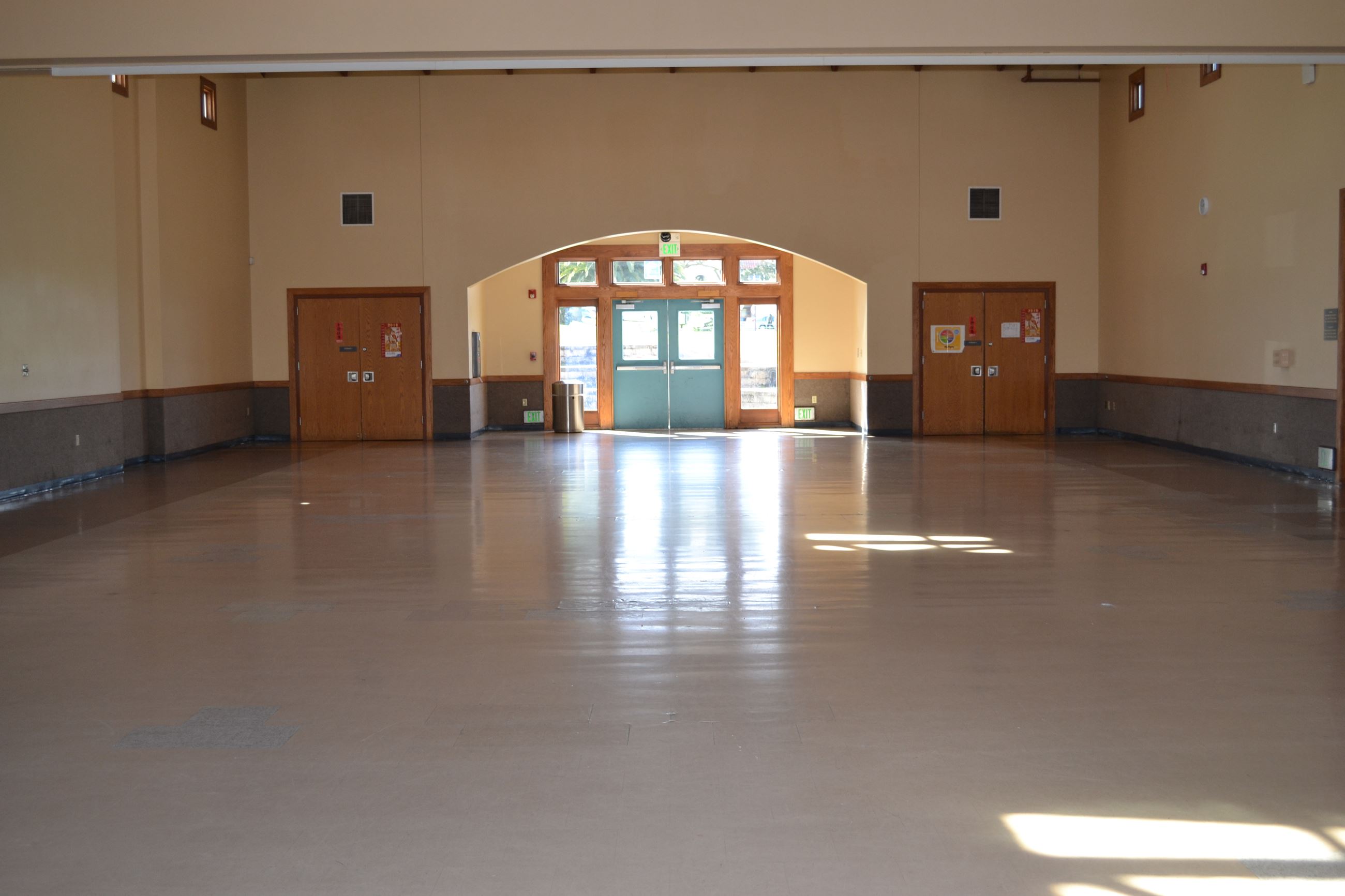 Lincoln Park Community Center Empty Facility
